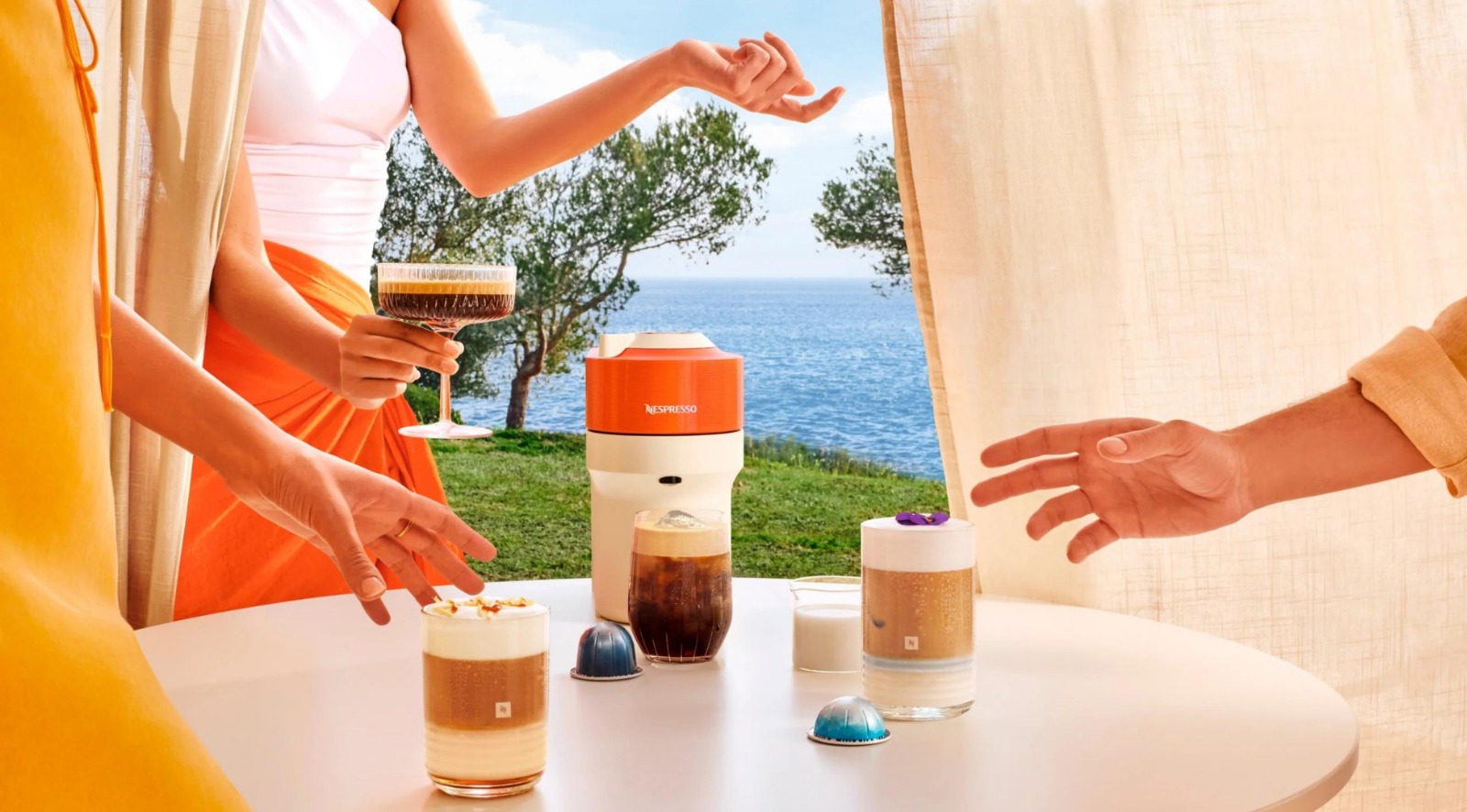 Visuel Nespresso au bord de l'eau